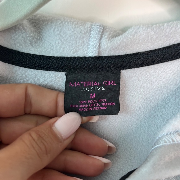 Material Girl Silver Metallic Zip Hoodie Size M – Shiny Activewear Jacket - Picture 7 of 11